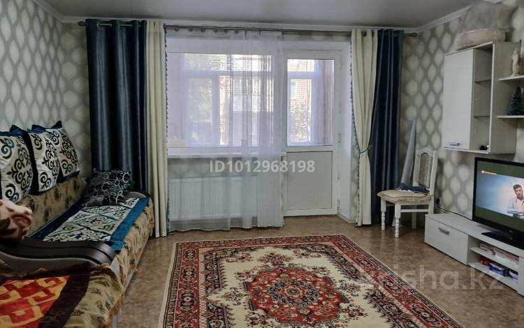 2-бөлмелі пәтер · 63 м² · 1/5 қабат, Майкудук, 14й микрорайон 5/3 — Автостанция, бағасы: 16 млн ₸ в Караганде, Алихана Бокейханова р-н — фото 2