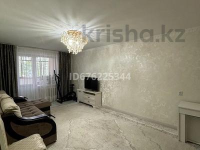 2-комнатная квартира · 56 м² · 1/10 этаж, мкр 12, Аль-Фараби 25 — Возле Фитнес Центра Лайфстаил за 25 млн 〒 в Актобе