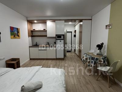 1-комнатная квартира · 40 м² · 12/13 этаж, Просп. Назарбаева 28 — Райымбек за 15 000 〒 в Алматы, Жетысуский р-н