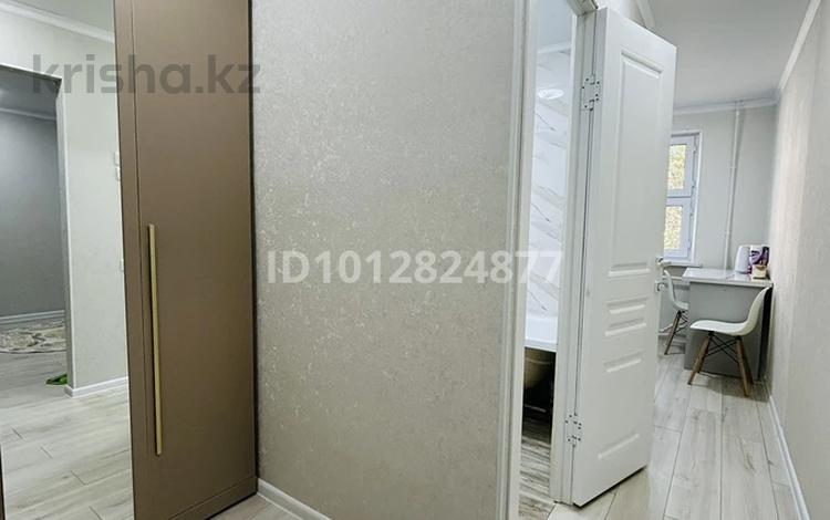 1-комнатная квартира · 42 м² · 3/5 этаж, Деева — Напротив СК «Жигер» и гостиницы «Кенгир» за 200 000 ₸ в Жезказгане — фото 3