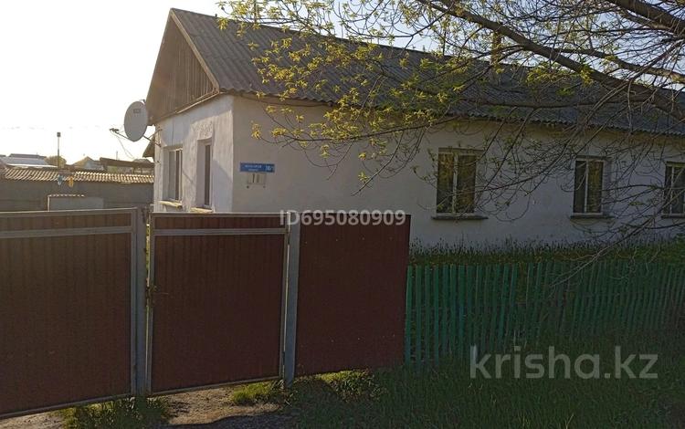 Часть дома · 3 комнаты · 67 м² · 10 сот., Комарова за 11.8 млн ₸ в Бишкуле (Бесколь) — фото 2