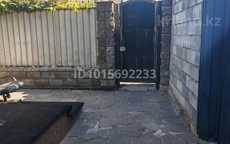 Часть дома · 3 комнаты · 40 м² · 1 сот., мкр Айгерим-1 — Ахрименко рыскулова за 250 000 ₸ в Алматы, Алатауский р-н — фото 2
