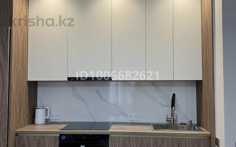 2-комнатная квартира · 45 м² · 7/18 этаж, Туран 43/5 за 18 000 ₸ в Астане, Нура р-н — фото 2