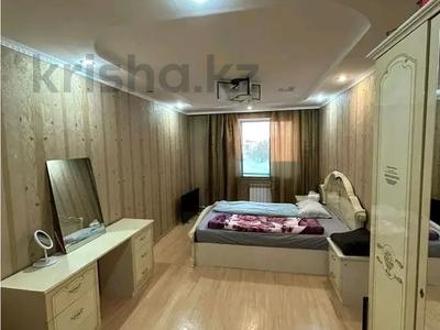 3-бөлмелі пәтер · 76 м² · 3/9 қабат, Юго-Восток ш/а., Муканова, бағасы: 26 млн ₸ в Караганде, Казыбек би р-н