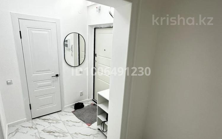 1-бөлмелі пәтер · 40 м² · 5/13 қабат, Есенова 160/3, бағасы: 250 000 ₸ в Алматы, Жетысуский р-н — фото 2
