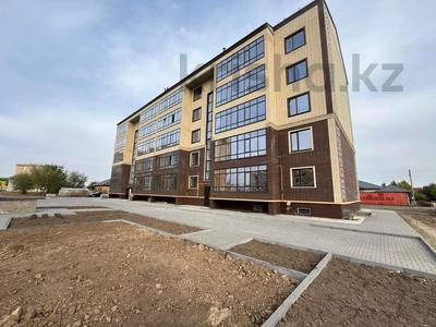 3-комнатная квартира · 96.4 м², мкр. Зачаганск пгт, п. Зачаганск, стр. Бірлік, д. 10/1 за ~ 26.1 млн 〒 в Уральске