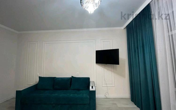 1-комнатная квартира · 40 м² · 5/9 этаж, Аскар Токпанов 20 за 8 000 ₸ в Астане, Алматы р-н — фото 2