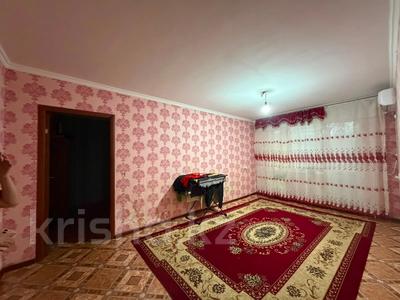 2-комнатная квартира · 45 м² · 2/5 этаж, мкр 5, Абилкайыр хана за 13 млн ₸ в Актобе