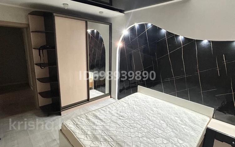 2-бөлмелі пәтер · 49 м² · 6/9 қабат, Жданова 14 — Сырым датова- Гагарина, бағасы: 130 000 ₸ в Уральске — фото 17