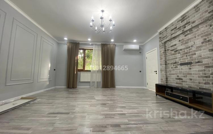3-комнатная квартира · 85 м² · 2/5 этаж, 8-й микрорайон, Аскарова 32А за 36.5 млн ₸ в Шымкенте, Туран р-н — фото 2