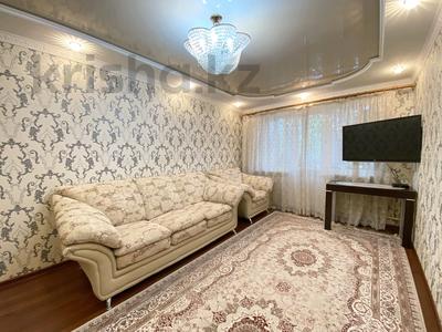 3-комнатная квартира, 60 м², 2/5 этаж, Дукенулы 9 — Пр. Республики за 22 млн 〒 в Астане, Сарыарка р-н