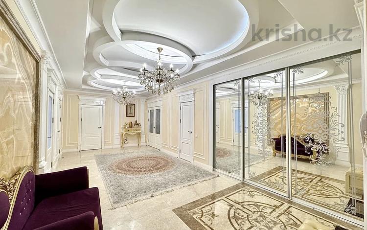 5-комнатная квартира · 270 м² · 3/7 этаж, Кыз Жибек 32 за 335 млн ₸ в Астане, Есильский р-н — фото 16