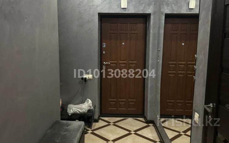 2-комнатная квартира · 76 м² · 4/8 этаж, мкр Юбилейный 37 за 500 000 ₸ в Алматы, Медеуский р-н — фото 2