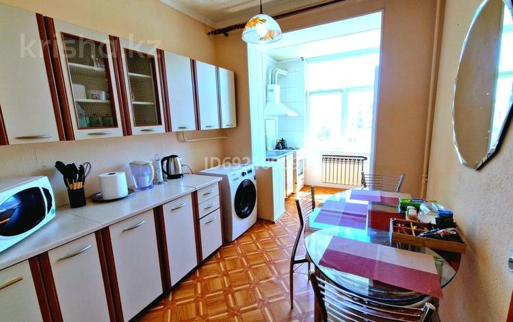 3-бөлмелі пәтер · 70 м², 5-ш/а. 8, бағасы: 20 000 ₸ в Актау, 5-й мкр — фото 9