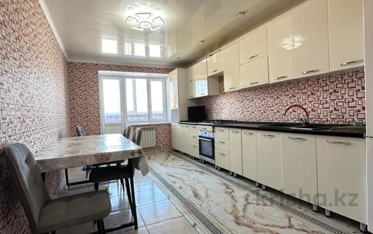 3-комнатная квартира · 95 м² · 4/5 этаж, мкр. Алтын орда 338А1 за 32.5 млн ₸ в Актобе — фото 2