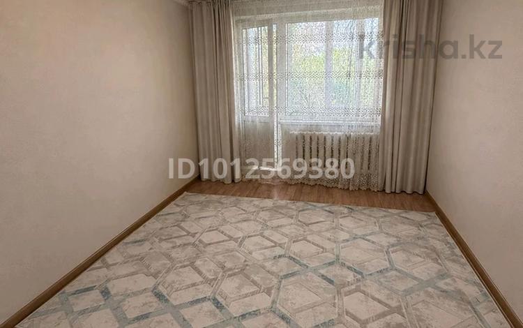 2-комнатная квартира · 48 м² · 2/5 этаж, Алькея Маргулана 1/1 — рядом рынок Алтын алма за 14 млн ₸ в Уральске — фото 2