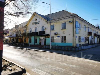 Офисы, магазины и бутики, салоны красоты, медцентры и аптеки, образование, развлечения, конференц-залы, кабинеты и рабочие места, студии · 65 м² за 350 000 〒 в Жезказгане