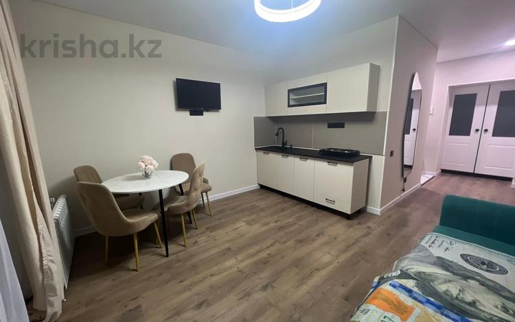 2-комнатная квартира · 43 м² · 1/7 этаж, Муканова 51 за 21.5 млн ₸ в Караганде, Казыбек би р-н — фото 2