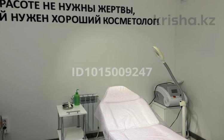 Салоны красоты · 20 м² за 150 000 ₸ в Актобе, мкр. Алтын орда — фото 2