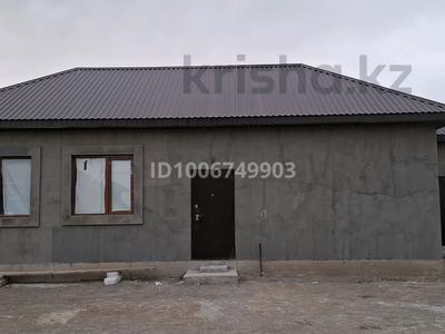Жеке үй · 3 бөлме · 72 м² · , мкр Аксай-2, 26 48 — Аксай 2 улица 26 дом 48, бағасы: 14 млн ₸ в Атырау