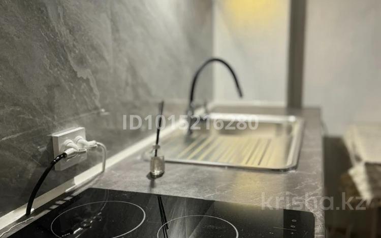 1-бөлмелі пәтер · 17 м² · 2/12 қабат, Райымбека 257, бағасы: 190 000 ₸ в Алматы, Жетысуский р-н — фото 4