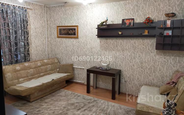 2-бөлмелі пәтер, 50 м², 3/4 қабат ай сайын, Казбекова 7, бағасы: 150 000 〒 в Балхаше — фото 2