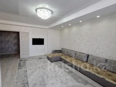 2-бөлмелі пәтер · 85 м² · 9/10 қабат, Казыбек би 38, бағасы: 36 млн ₸ в Усть-Каменогорске