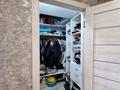 2-бөлмелі пәтер · 85 м² · 9/10 қабат, Казыбек би 38, бағасы: 36 млн ₸ в Усть-Каменогорске — фото 9