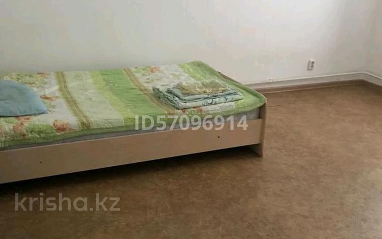 1-бөлмелі пәтер, 40 м², 1/10 қабат ай сайын, Чокина 155/5, бағасы: 100 000 〒 в Павлодаре — фото 9