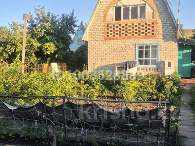 Дача · 3 комнаты · 35 м² · 12 сот., Самоцветы — 11 улица, 2 участка по 6 соток за 6 млн 〒 в Усть-Каменогорске, Ахмирово