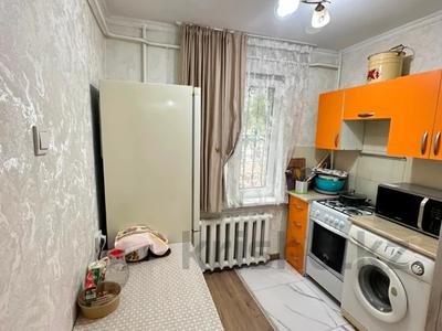 1-бөлмелі пәтер · 31 м² · 1/5 қабат, №11 ш/а. — СРОЧНО!!!, бағасы: 24 млн ₸ в Алматы, Ауэзовский р-н