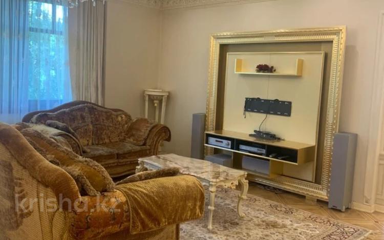 4-бөлмелі пәтер · 226 м² · 3/3 қабат, Керей-Жәнібек хандар 276/10, бағасы: 440 млн ₸ в Алматы, Медеуский р-н — фото 21
