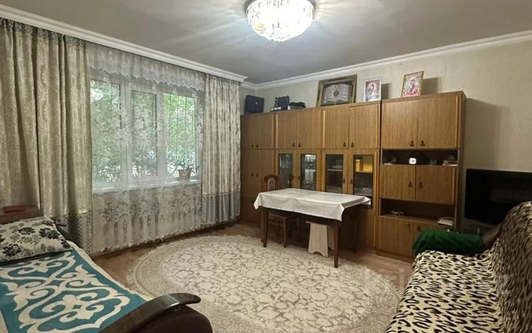 3-бөлмелі пәтер · 63 м² · 1/5 қабат, Майкудук, Мкр Восток-3 — Восток-5, бағасы: 15.5 млн ₸ в Караганде, Алихана Бокейханова р-н — фото 2