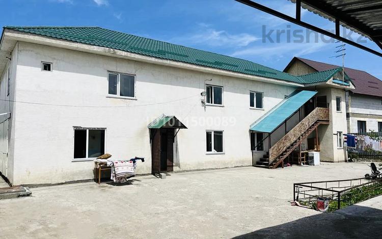 Жеке үй · 14 бөлме · 380 м², Жошы Хан 8, бағасы: 1.2 млн 〒 в Талгаре — фото 2