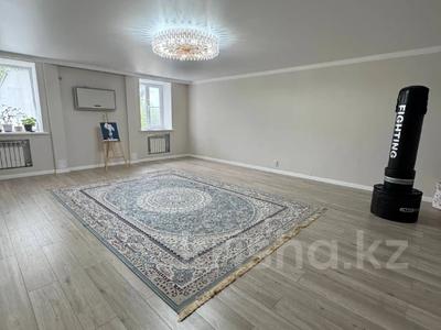 5-бөлмелі пәтер · 148.1 м² · 3/5 қабат, мкр 8, гришина 11а, бағасы: 41 млн ₸ в Актобе