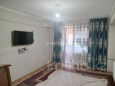 2-комнатная квартира · 53 м² · 5/5 этаж, Мкр Акмечеть 12 — Возле поликлиники Сеним за 9 млн 〒 в 