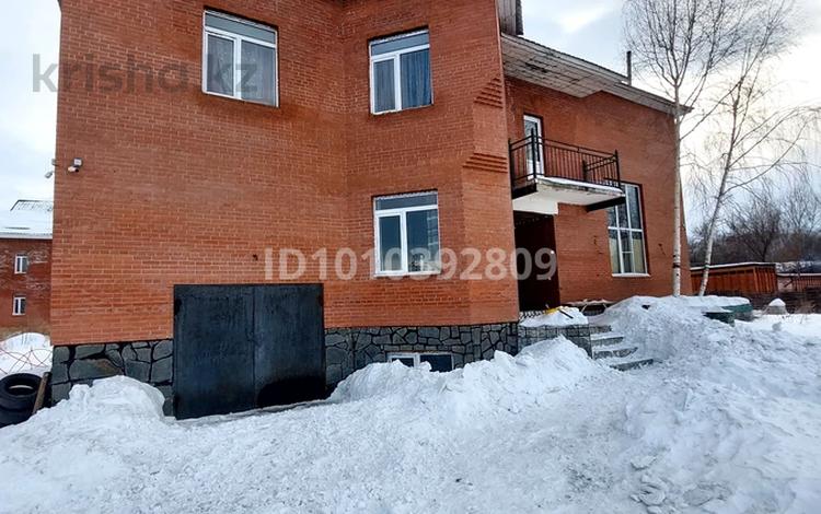 Отдельный дом · 5 комнат · 450 м² · 16 сот., Астана 60/2 за 1 млн ₸ в Усть-Каменогорске — фото 2