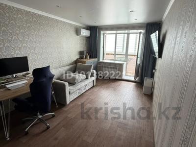 1-бөлмелі пәтер · 40 м² · 7/9 қабат, Строитель ш/а., Жамбыл 40/1, бағасы: 14.8 млн ₸ в Уральске, мкр Строитель