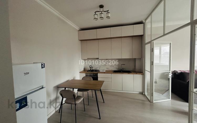 2-комнатная квартира · 65 м² · 3/3 этаж, мкр Ак Шагала, Ж.Тулепова 12а блок Б за 250 000 〒 в Атырау — фото 2