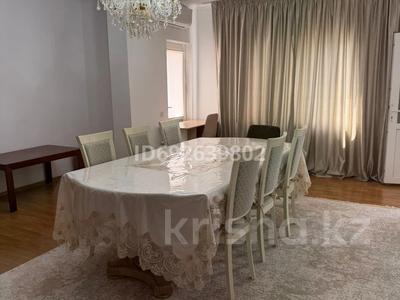 4-комнатная квартира · 160 м², Скаткова — Муратбаева , Скаткова за 450 000 〒 в 