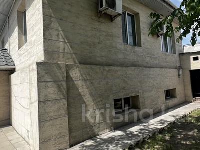 Отдельный дом · 8 комнат · 350 м², Самен-батыр 26 за 800 000 〒 в 