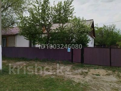 Часть дома · 3 комнаты · 49.3 м² · 826 сот., Ауэзова 133 за 10 млн ₸ в Баянауле