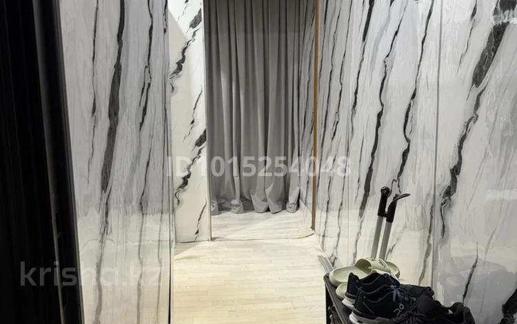 1-бөлмелі пәтер · 35 м² · 1/9 қабат, 28-шағынаудан, Сатыбалдина 10, бағасы: 12.5 млн ₸ в Караганде, Казыбек би р-н — фото 2
