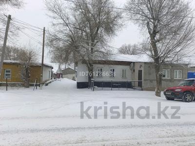 Отдельный дом · 2 комнаты · 37 м² · 2.05 сот., Жанкожа батыра 121 — Конаева и Жанкожа батыра за 7.5 млн 〒 в Актобе, мкр. Курмыш