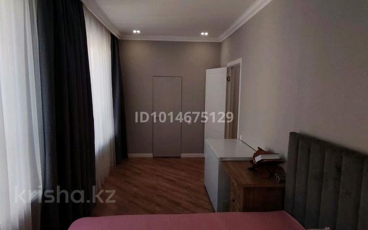 3-комнатная квартира · 70 м² · 9/10 этаж, Улы Дала 31, 31/1, 33, 33/1 за 60 млн ₸ в Астане, Нура р-н — фото 2