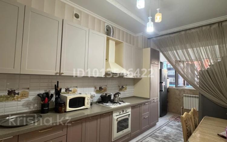 3-бөлмелі пәтер · 102 м² · 2/5 қабат, мкр. Алтын орда, молдагуловой 64, бағасы: 32 млн ₸ в Актобе — фото 2