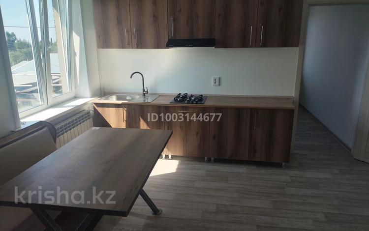 2-бөлмелі пәтер · 44 м² · 2/2 қабат, Бекбаева Крутенко 159 — Центр города. Ниже центрального базара, чуть ниже садовой., бағасы: 130 000 ₸ в Талгаре — фото 2