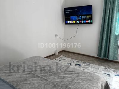 Сағатына пәтерлер в Абай обл.: 1-бөлмелі пәтер · 38 м² · 1/2 қабат · сағатына, Пер.Красногвардейская 12 — Стадион Спартак и ТД Жансая,Центр,Агентство, бағасы: 10 000 〒 1-бөлмелі пәтер · 38 м² · 1/2 қабат · сағатына, Пер.Красногвардейская 12 — Стадион Спартак и ТД Жансая,Центр,Агентство, бағасы: 10 000 〒 в Семее