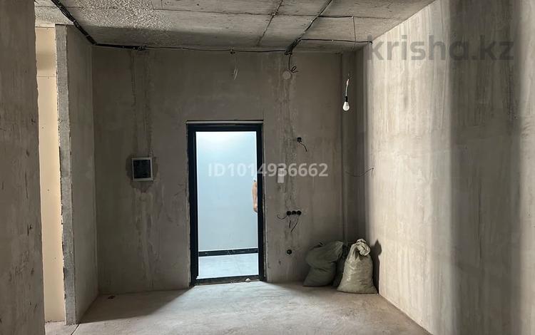 2-бөлмелі пәтер · 80.7 м² · 5/5 қабат, мкр Шымсити 1138А, бағасы: 31 млн ₸ в Шымкенте, Абайский р-н — фото 2