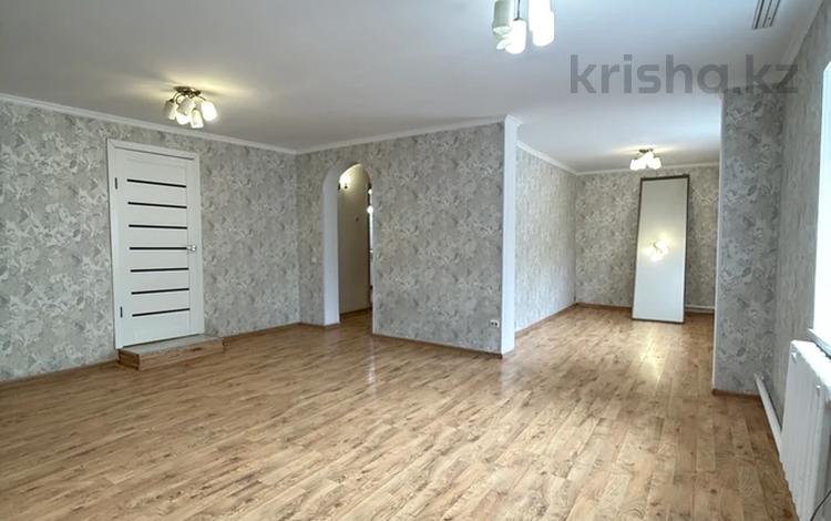 Жеке үй · 6 бөлме · 220 м² · 10 жүзд., мкр Шубар, Тайбекова 15, бағасы: 700 000 ₸ в Астане, Есильский р-н — фото 2